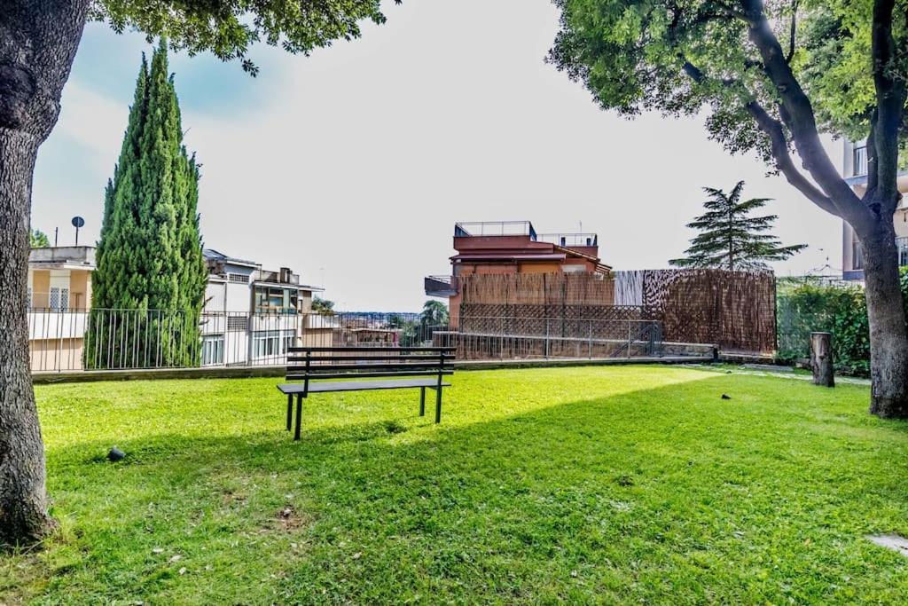 Luxury Apartment Front Of Cavalieri Hilton Hotel ローマ エクステリア 写真